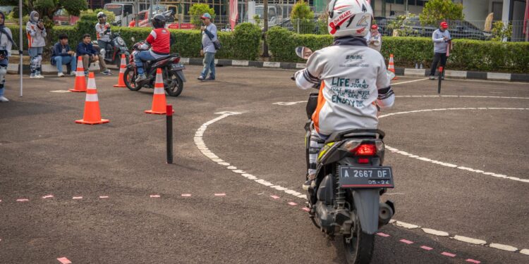 Peduli Keselamatan Berkendara, Honda Banten dan Jasa Raharja Gelar Safety Riding Edukasi dan Kompetisi Bagi Mahasiswa