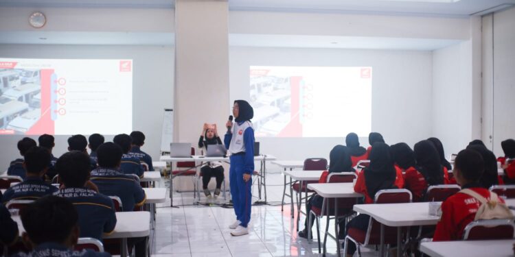 Honda Banten Kembali Ajak Pelajar Untuk Menjadi Generasi #Cari_aman