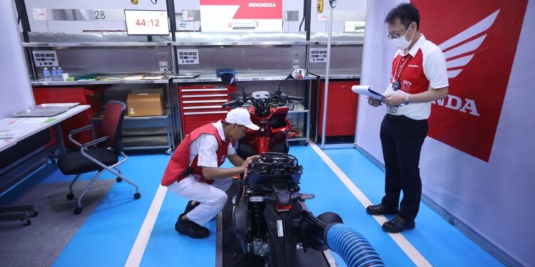 Teknisi Sepeda Motor Honda Indonesia Siap Adu Skill di Kompetisi Tingkat Dunia