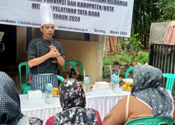 Tingkatkan Keterampilan Bidang Usaha, DP3AKKB Banten Beri Pelatihan Tata Boga untuk Emak-emak di Serang