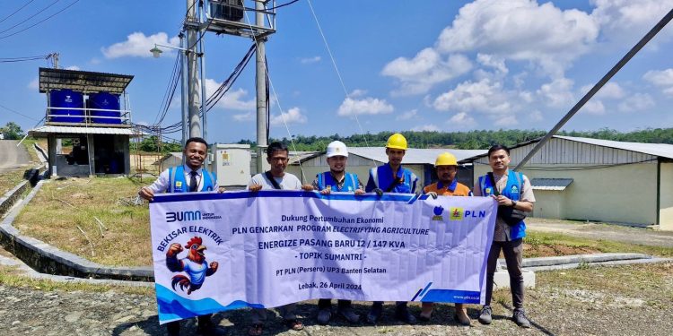 Srikandi PLN Banten Dukung Percepatan Penyambungan Program Electrifying Agriculture di Kabupaten Lebak