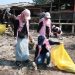 Dukung Kelestarian Lingkungan, Srikandi PLN UID Banten Bersih Sampah di Pantai Terang