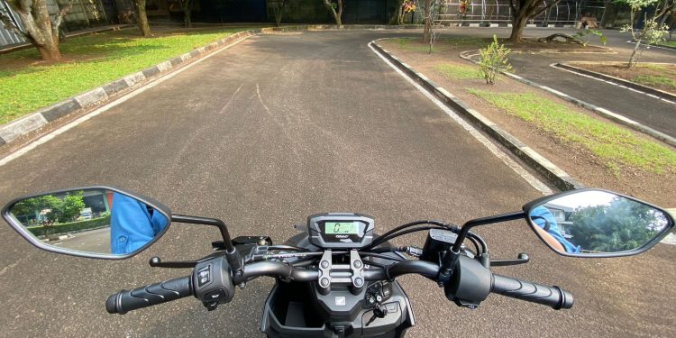 Jangan Anggap Remeh, Ini Fungsi Spion Motor yang Kerap Tak Disadari