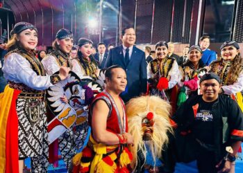 PT PLN Kirim Seniman Tarian Tradisional Reog Ponorogo ke Paris