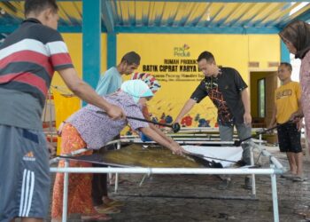 Laporan Tahunan Program TJSL PLN Peduli Catat Keberhasilan Pengembangan Lapangan Kerja dan UMK Secara Nasional