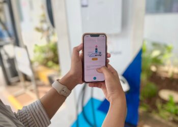 PLN Terus Genjot Penambahan Charging Station Kendaraan Listrik di Berbagai Daerah