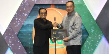 Dirut PLN Raih Penghargaan The Most Inspiring ESG Corporate Leader