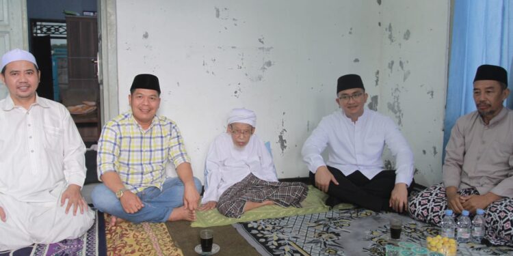 Pilkada Kab. Serang, Andika Hazrumy Banjir Dukungan dan Restu Ulama