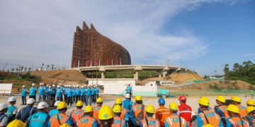 Pastikan Kelancaran Upacara HUT RI KE-79< PLN Gelar Apel di KIPP IKN