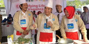 PT PLN Banten Meriahkan Wastra Banten