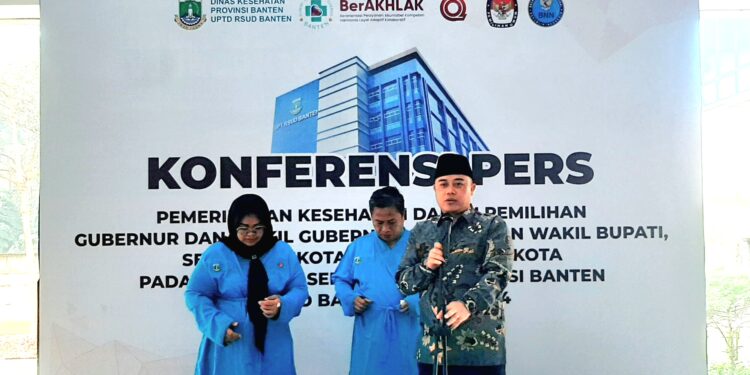 Ratu Ria-Subadri Ushuluddin Lakukan Tes Kesehatan Di RSUD Banten