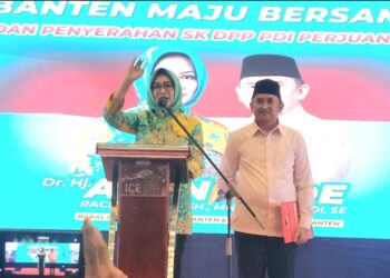 Berlinang Air Mata, Airin Rachmi Diany Pastikan Maju Pilkada Banten