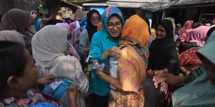 Airin, Poros Jalan Desa Selatan Banten Sangat Urgen