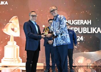 PT PLN Sabet Dua Penghargaan Anugerah ESG Republika 2024