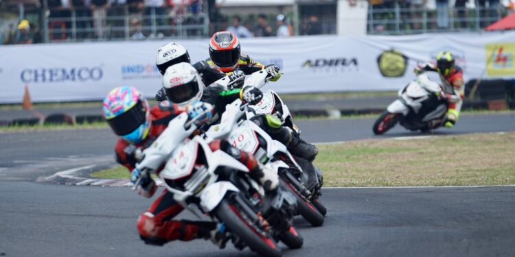 PLN Bareng ESDM dan AISMOLI Sukses Gelar PLN EV Race Conversion 2024