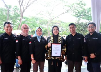 Dukung Kurangi Risiko Bencana, Bupati Serang Terima Penghargaan dari PMI Pusat