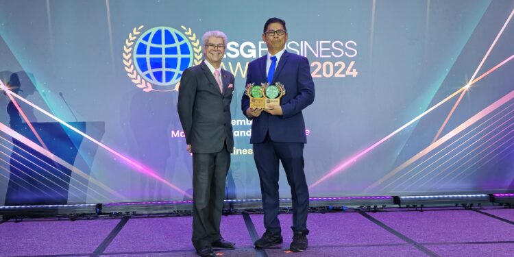 PLN Dapat Penghargaan di Ajang ESG Business Award 2024