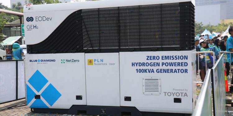 PLN Hadirkan Inovasi Baru Generator Berbasis Hidrogen Hijau di Even PLN Electric Run 2024