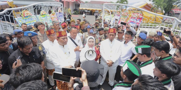 Didemo Tiga Gelombang Mahasiswa, Bupati Serang Jawab Semua Aspirasi