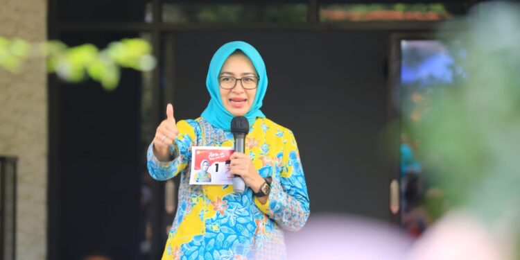 Kartini Banten, Program Airin-Ade untuk Perempuan dan Anak