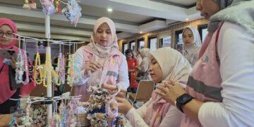 Kerek Ekonomi Keluarga, Srikandi Movement PLN Gelar Pelatihan dan Pendampingan Kelompok Perempuan Rentan
