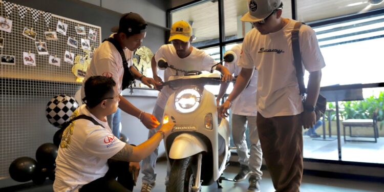 New Experience with New Honda Scoopy, Sensasi Gaya Berkendara Unik dan Fashionable