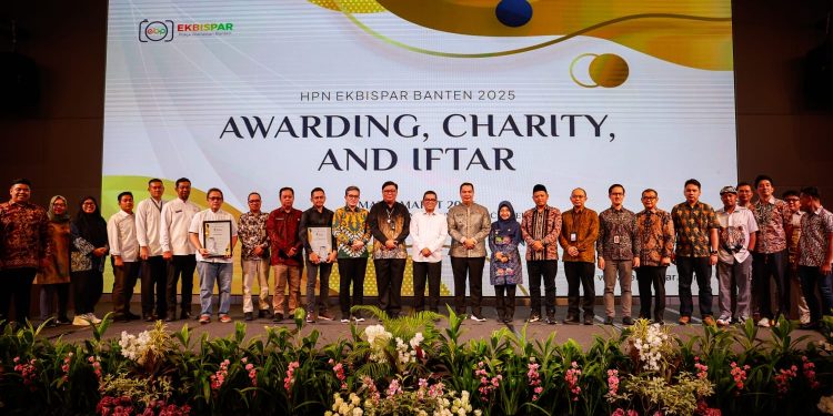 BNI Apresiasi Program Ekbispar Award dan Charity