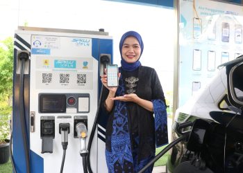 Peringati Hari Kartini, Srikandi PLN UID Banten Kompak Kenakan Kebaya