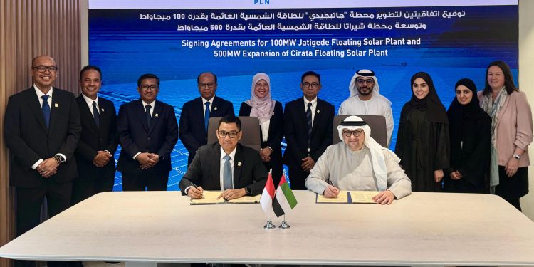 PT PLN Bareng Perusahaan EBT Uni Emirat Arab Jajaki Kerjasama Proyek PLTS