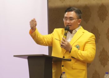 Andika Hazrumy Pimpin Golkar Banten