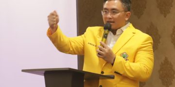 Andika Hazrumy Pimpin Golkar Banten