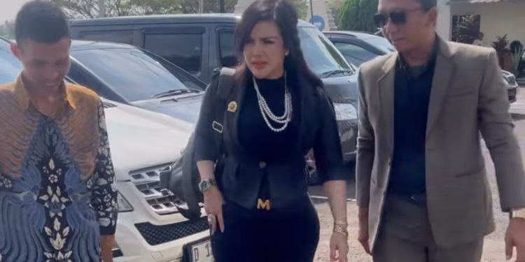 Sidang Dualisme Ketua Karang Taruna Kabupaten Serang Digelar di PTUN, Barbie Kumalasari Hadir sebagai Kuasa Hukum