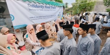 PLN UID Banten Hadirkan Solidarity Food Truck Dukung Santri Pondok Pesantren Miftahussaadah