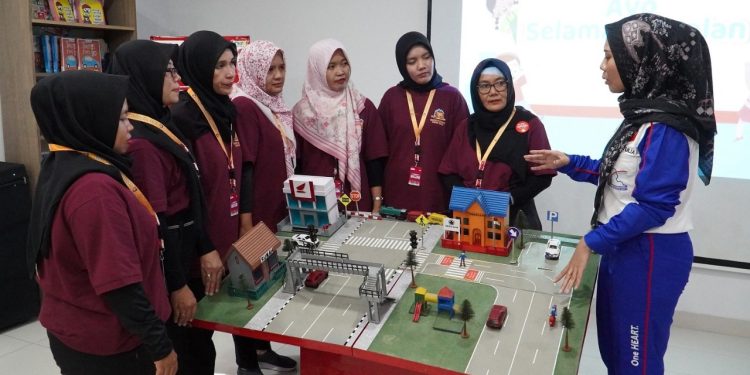 Kembangkan Budaya Keselamatan Berkendara di Safety Riding Camp 2025 Bersama Yayasan AHM