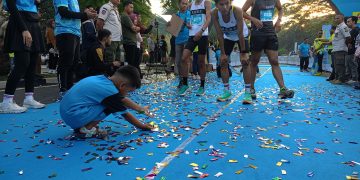 PLN Mobile Jawara Run 2025 Juga Diramaikan Dengan Aksi Anak-anak yang Menikmati Suasana Pagi