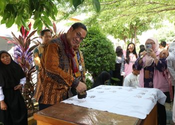 Batik Rinara: Dari Goresan Tangan Ibu-Ibu dan Anak Istimewa Menjadi Identitas Budaya Baru Cilegon