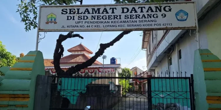 Ruang Kelas SDN 9 Kota Serang Rusak Parah, DPRD Turun Tangan