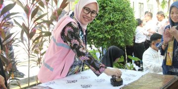 Dari Canting Listrik ke Goresan Harapan: PLN UID Banten Rayakan Hari Pelanggan Nasional di Rinara Batik