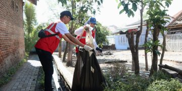 PLN UID Banten Kumpulkan 2,7 Ton Sampah dalam Aksi Peduli Lingkungan di Surya Bahari