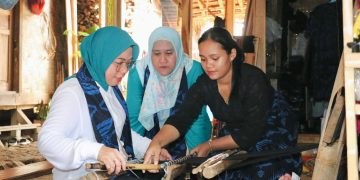 PLN dan TP PKK Banten Gelar Bakti Sosial di Baduy, Antara Kepedulian dan Pelestarian Budaya