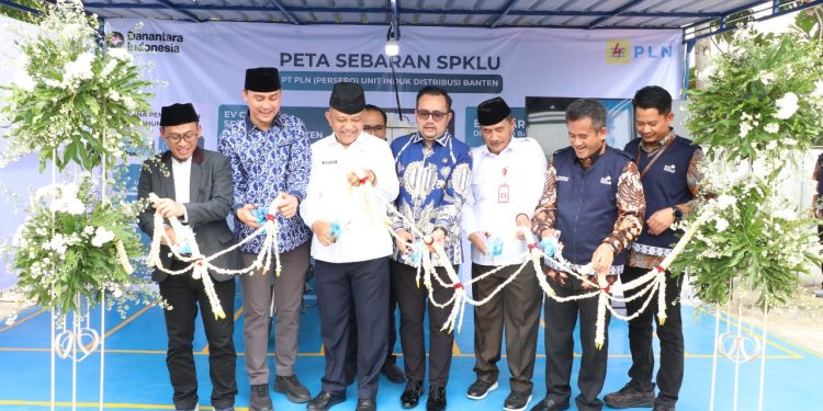 PLN UID Banten Resmikan SPKLU Roda Dua Pertama di Sekolah, Dorong Transisi Energi Bersih Lewat Pendidikan Vokasi