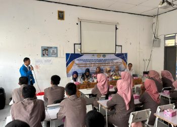 Mahasiswa UNPAM Bekali Siswa SMKN 6 Kota Serang: “Menjadi SDM Unggul, Cerdas Mengelola Keuangan, dan Memahami Pemasaran di Era Digital”