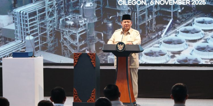 Presiden Prabowo Resmikan Pabrik Lotte Chemical Indonesia, Pabrik Petrokimia Terbesar di Asia Tenggara