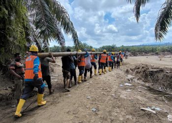 Bekerja dalam Senyap, Personel PLN UID Banten Pastikan Listrik Aceh Kembali Menyala