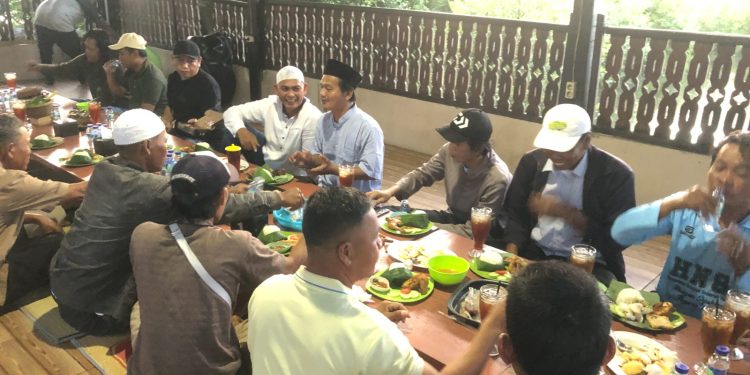 Safari Ramadan HNSI, Nelayan Curhat Soal Kondisi Melaut
