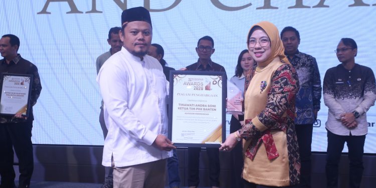 Realisasi Investasi Tembus Rp21,5 Triliun, Bupati Serang Raih Ekbispar Award 2026