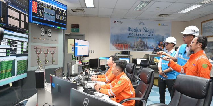 Tinjau PLTGU Cilegon, Dirut PLN Pastikan Pasokan Listrik Aman Selama RAFI 1447 H