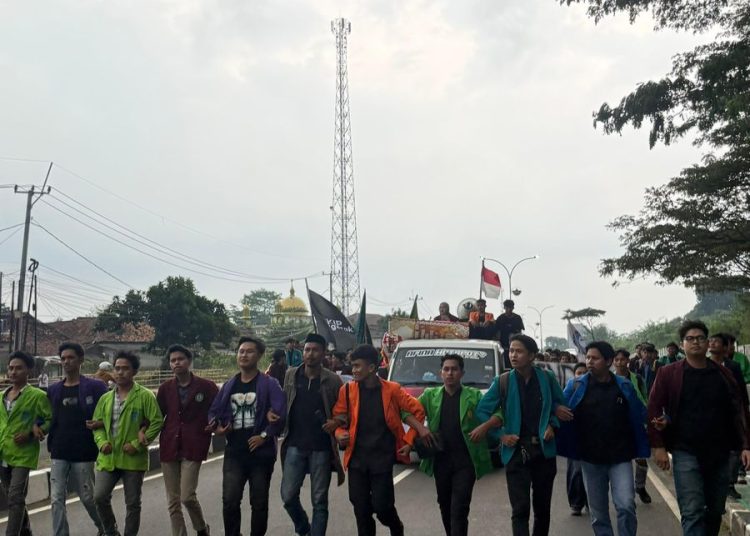 Mahasiswa Banten Gelar Aksi: Soroti Krisis Pendidikan dan Pengangguran